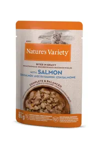 Bites in Gravy Salmon For Adult Cats 85g